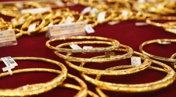 خسارة 7 ملايين دونغ.. أسعار الذهب في بورصة SJC تواصل هبوطها للجلسة الثانية